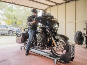Hareketli Motosiklet Sehpası